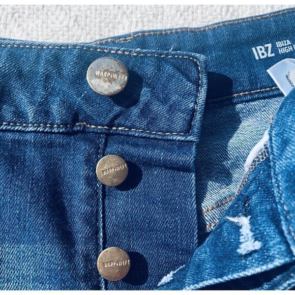 Warp + Weft IBZ High Rise Shorts Quincy Jean Shorts Button Fly Size 6/28 Womens - Picture 2 of 7